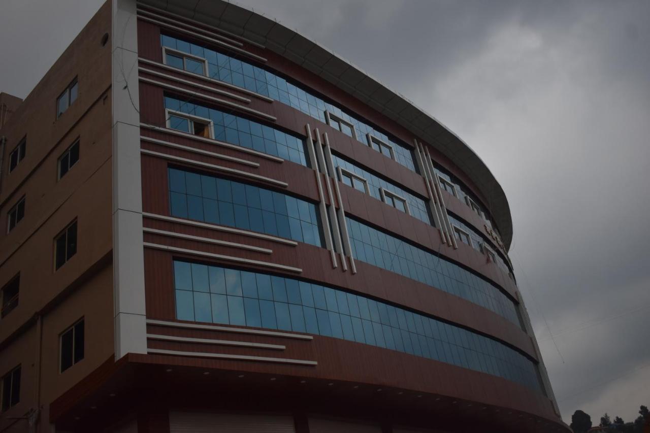Jai Maa Bhagwati Hotel Pithorāgarh المظهر الخارجي الصورة