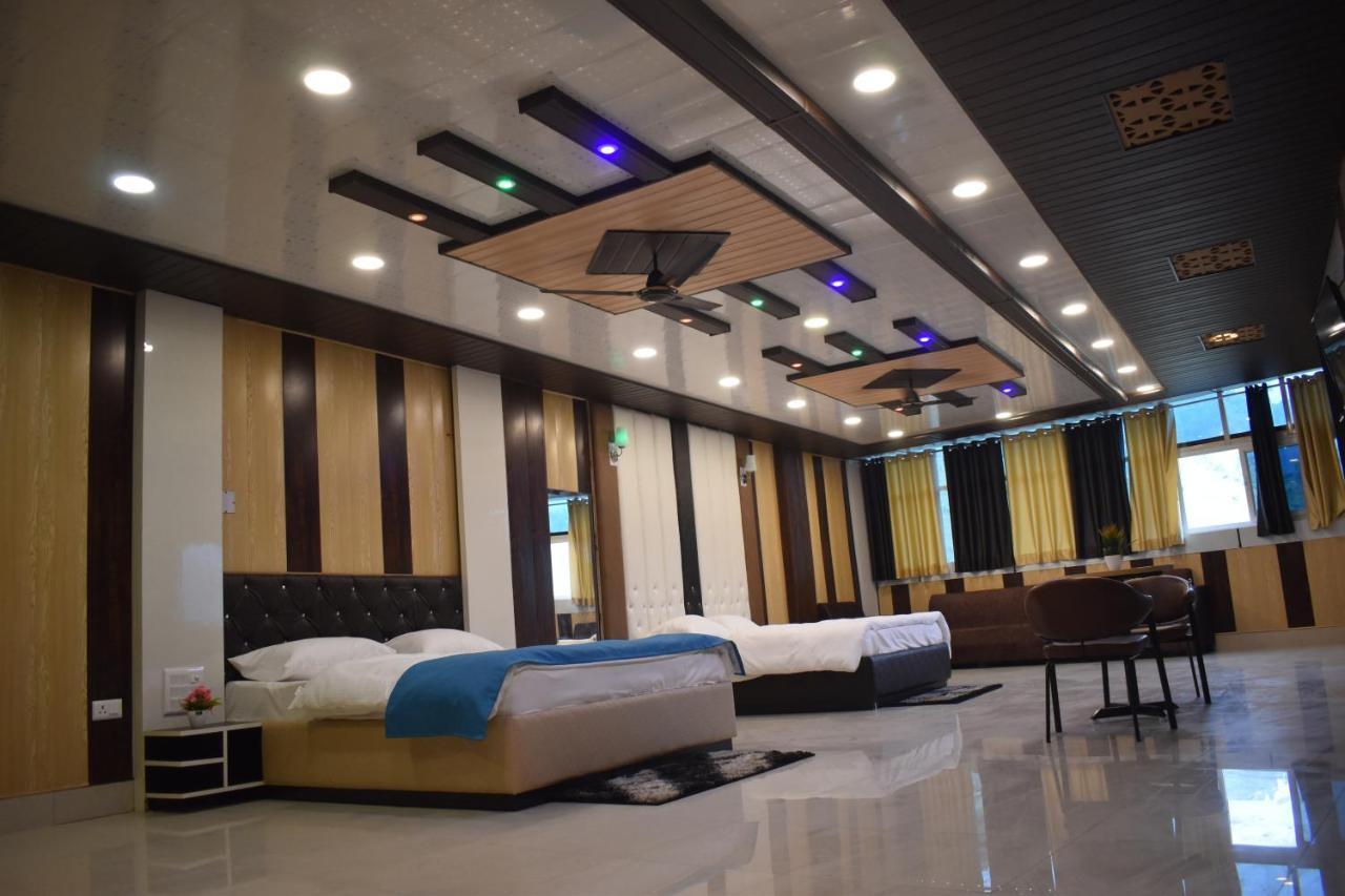 Jai Maa Bhagwati Hotel Pithorāgarh المظهر الخارجي الصورة