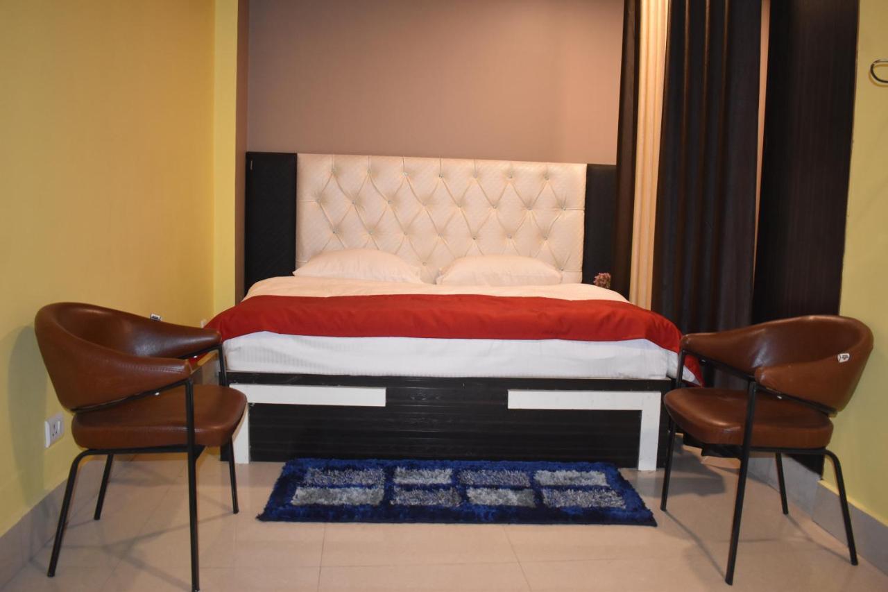 Jai Maa Bhagwati Hotel Pithorāgarh المظهر الخارجي الصورة