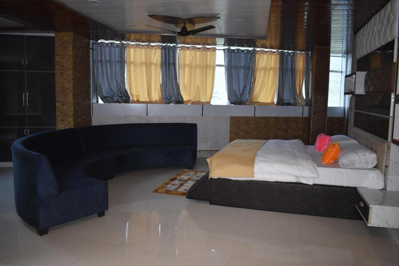 Jai Maa Bhagwati Hotel Pithorāgarh المظهر الخارجي الصورة