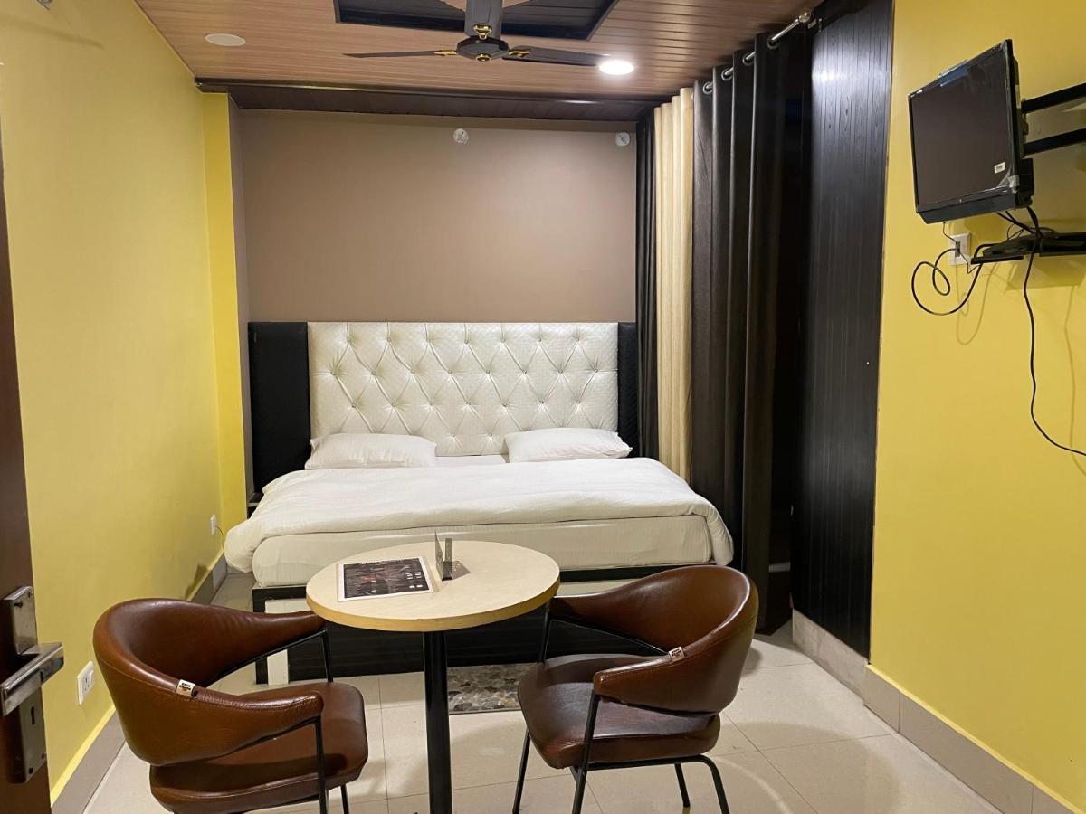 Jai Maa Bhagwati Hotel Pithorāgarh المظهر الخارجي الصورة